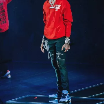 Sneakers Air Jordan 4 Retro "cactus Jack" made by Quavo on his account Instagram