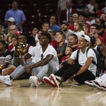 Baskets Nike Air Presto "Blanc cassé" porté par Buddy Hield sur l'Instagram compte de @Traeyoung