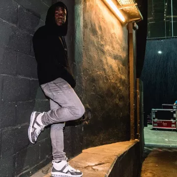 Nike Lebron X JE Icon QS sneakers worn by Kevin Hart on his Instagram account