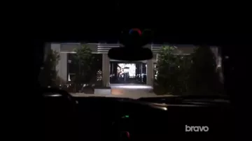 Fake Greagrey jewelry store at 210 The Promenade, Long Beach as seen in Animal Kingdom S01E01