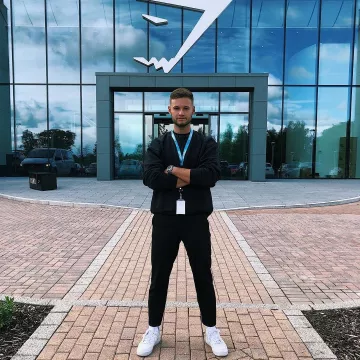 Les Sneakers Nike Air Force 1 ´07 portées par Nicolas Lazaridis sur le compte instagram de @inscopenico