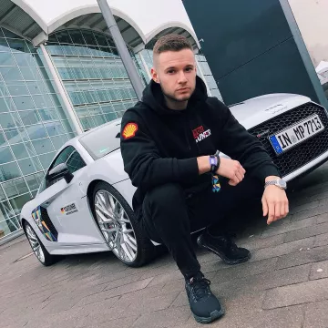 Les Sneakers Nike Air Max 2017 portées par Nicolas Lazaridis sur le compte instagram de @inscopenico