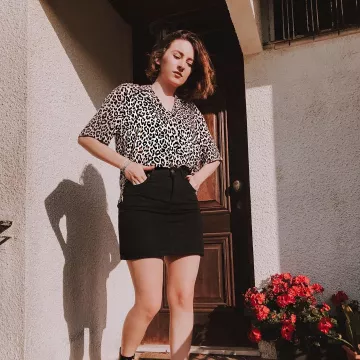 La jupe denim noire de Leonor sur son compte Instagram de @itsnorifaria