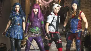 Chaqueta decendantes de Carlos (Cameron Boyce) en Descendientes