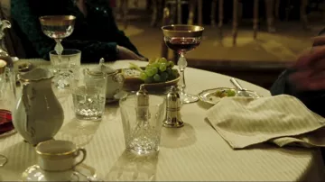 The salt & pepper shakers Sheffield used by James Bond (Daniel Craig) in Casino Royale