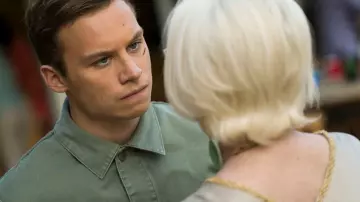 La surchemise verte kaki de J / Joshua Cody  (Finn Cole) dans Animal Kingdom S03E12