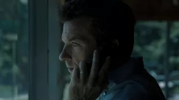 La coque batterie Iphone de Martin Byrde aka Marty (Jason Bateman) dans Ozark S01E04