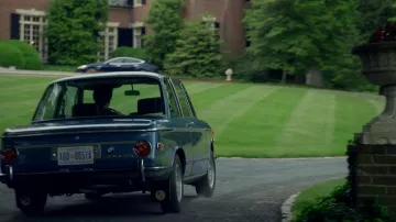 Jack Ryan's (John Krasinski) blue BMW 1973 2002tii as seen in Jack Ryan S01E01