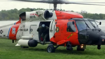 The Sikorsky MH 60 Jayhawk from Elizabeth City Coast Guards in Jack Ryan S01E01