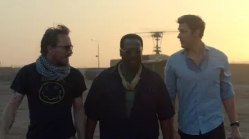 Matice (Jean Hoogenakker) Nirvana t-shirt comme on le voit dans Jack Ryan S01E01