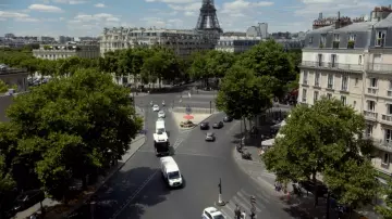 Place de l'École Militaire in Paris as seen in Jack Ryan S01E02