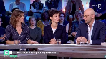 The blue shirt Ines De La Fressange by Camille Girerd in C Policy 17/09/17