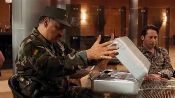 La valise Zero Halliburton Q4-PS dans Quantum of Solace