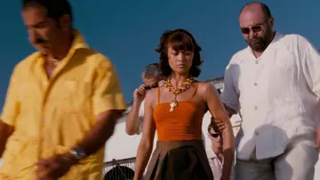 Le collier Jasper Conran SS08 de Camille Montes (Olga Kurylenko) dans Quantum of Solace