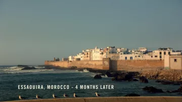 La vue sur la Rue Skala depuis le Port d'Essaouira au Maroc dans la série Jack Ryan S01E08