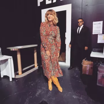 La chemise Laurence Bras à motifs de Daphné Bürki sur le compte instagram de @jetaimeetc