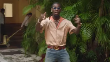 Cinturón de cuero marrón Gucci usado por Offset en el video musical de Narcos de Migos