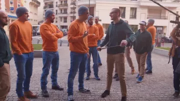 Sneakers blue Vans Old Skool worn by Carlito in the YouTube video "THE biggest hide-and-seek FRANCE !" (feat. Carlito, Maxenss, Leo)