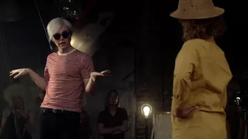 The striped t-shirt red of Andy Warhol's (Evan Peters) in American Horror Story S07E07