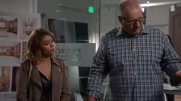 La veste en cuir de Haley Dunphy (Sarah Hyland) dans Modern Family S08E08