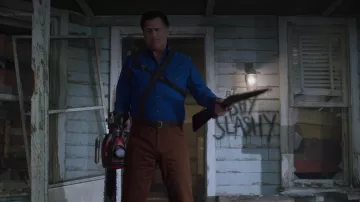 The replica of the rifle Ashley 'Ash' J. Williams (Bruce Campbell) in Ash vs Evil Dead S02E06