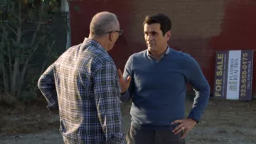 Pull de Phil Dunphy (Ty Burrell) dans Modern Family (S08E13)