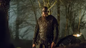 Armadura completa de Floki (Gustaf Skarsgård) como se ve en Vikings S04E18