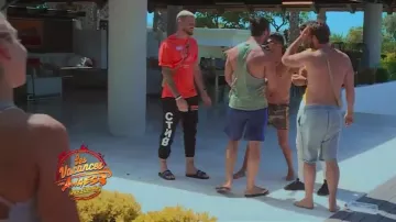 Le pantalon de jogging noir СТИЛЬ de Raphael dans Les vacances des Anges 3 Episode 17