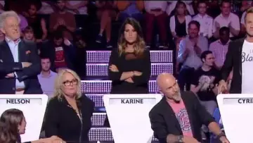 The black robe col Claudine de Karine Ferri in The big contest of the organizers of the 22 September 2018