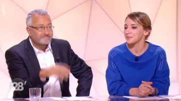 Sudadera azul de Nadia Daam en 28 minutos a partir del 18/09/2018