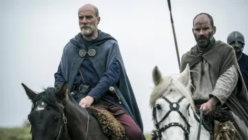Odda the Elder's (Simon Kunz) cloak as seen in The Last Kingdom S02E08