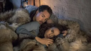 Viking fur blanket as seen in The Last Kingdom S02E08