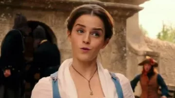 La réplica del collar colgante de Belle (Emma Watson) en La Bella y la Bestia