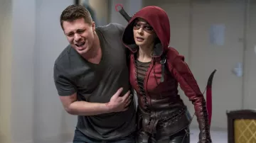 Red hooded costume worn by Thea Queen (Willa Holland) as seen in Arrow S05E06