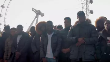 The ferris wheel London Eye in London, in the clip Mans not hot Big Shaq