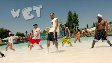 Los calcetines blancos nike de Chris Brown en el videoclip "Pills & Automobiles"