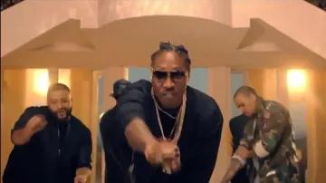 Gafas de sol Dita en el video musical Hold You Down de DJ Khaled