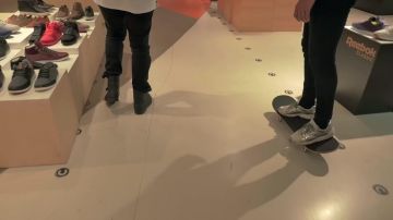 Le Skateboard Urbain de MISTER V dans l'émission "Bail 2 sneakers feat Disiz"