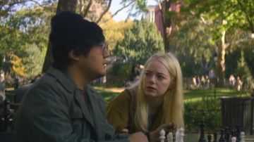 Le bonnet noir de Calvin (Marcus Toji) dans Maniac S01E02