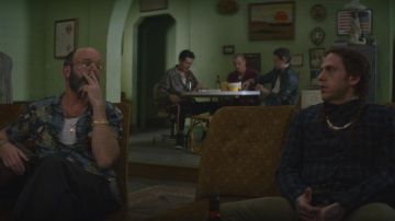 The gold chain worn by Owen Milgrim (Jonah Hill) in Maniac (S01E07)