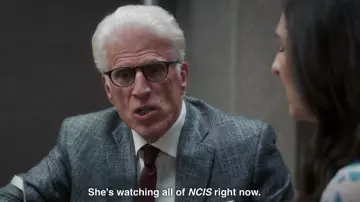 Les lunettes de vue de Michael (Ted Danson) dans The Good Place S03E01