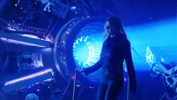 Cassie's (Amanda Schull) leather jacket as seen in 12 Monkeys S03E04