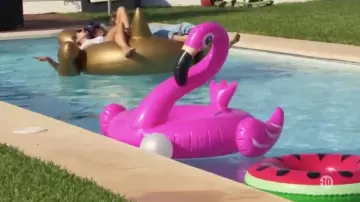 The buoy watermelon in 10 couples, perfect S2