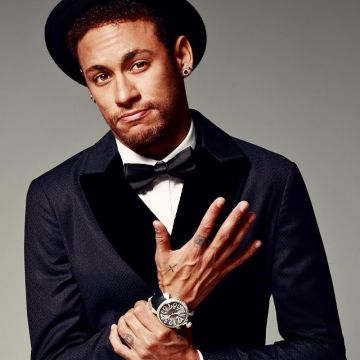 The shows Gaga carried by Neymar on his account Instagram @neymarjr