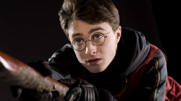 La réplique de la robe Gryf­fon­dor de Harry Potter (Daniel Radcliffe) dans Harry Potter et la coupe de feu
