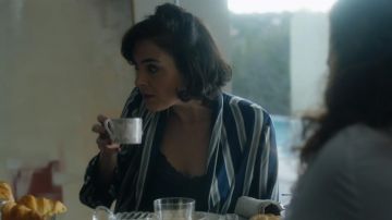 The chemise seen in Elite (S01E01)