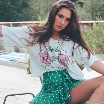 The t-shirt Volcom Ozzie spotted on the account Instagram @uneidiote