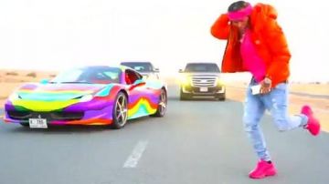 Pink Gucci sneakers worn by 6ix9ine in the music video "Stoopid" ft. Bobby Shmurda