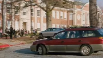 Sub­aru Out­back Car driven by Simon (Nick Robinson) as seen in Love, Simon