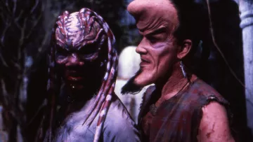 The mask Kinski (Nicholas Vince) in Cabal